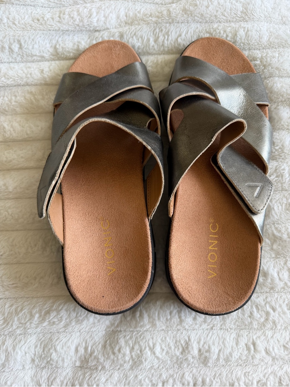 Vionic Women's Metallic Pewter Crisscross Slide Sandals